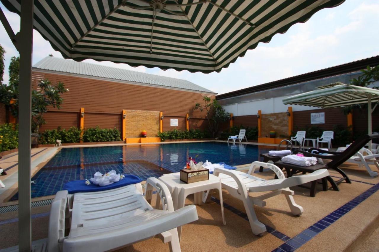 Valhalla Pattaya Hotel Jomtien Beach Esterno foto