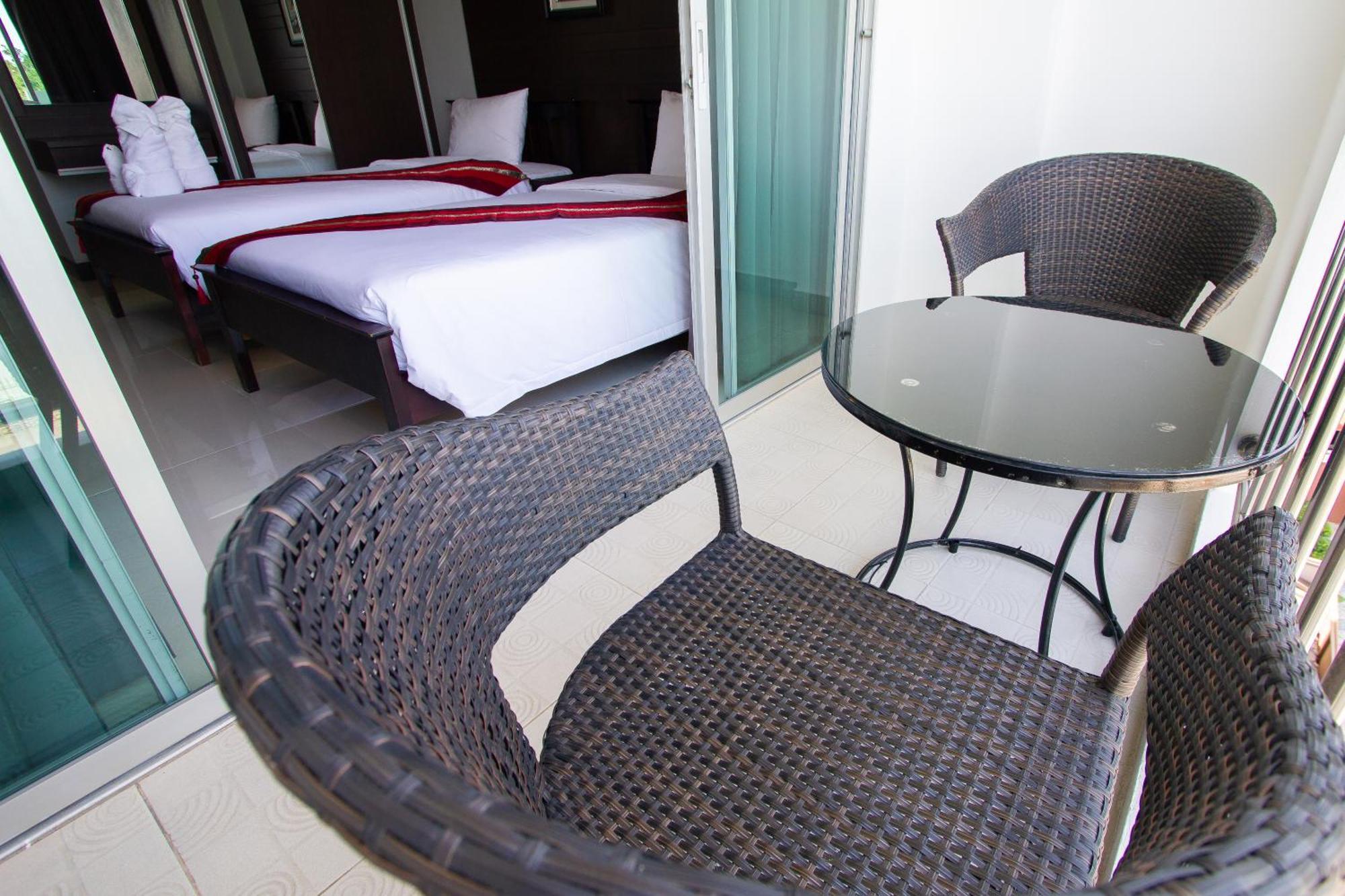 Valhalla Pattaya Hotel Jomtien Beach Esterno foto